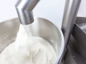 Przesiewanie Mąki w piekarni i cukierni